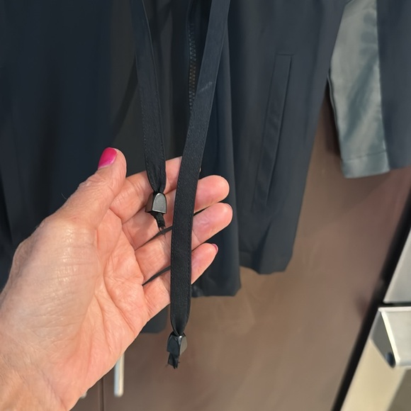 LIVE! Women’s activewear jacket - Picture 8 of 14